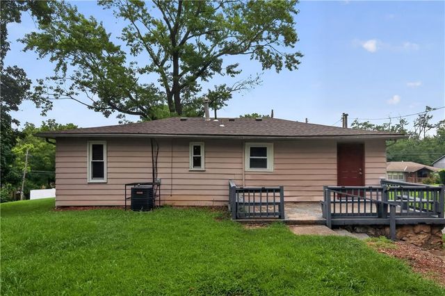 7418 Bales Avenue, Kansas City, MO 64132