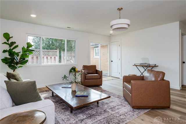 1731 Navajo Drive, Xenia, OH 45385