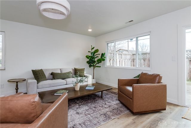 1731 Navajo Drive, Xenia, OH 45385