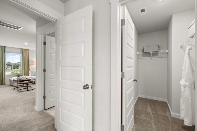 886 Bur Oak Court, Clarksville, TN 37043