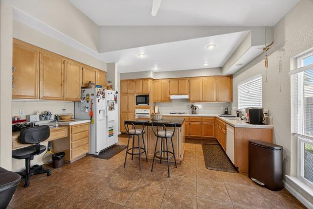 9089 Quail Terrace Way, Elk Grove, CA 95624