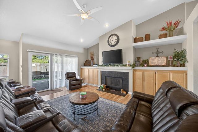 9089 Quail Terrace Way, Elk Grove, CA 95624