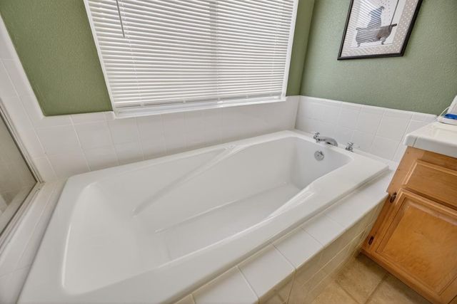 9089 Quail Terrace Way, Elk Grove, CA 95624