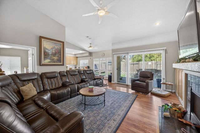 9089 Quail Terrace Way, Elk Grove, CA 95624