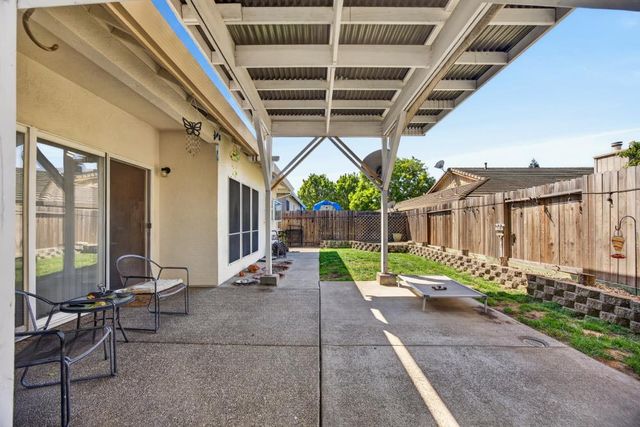 9089 Quail Terrace Way, Elk Grove, CA 95624