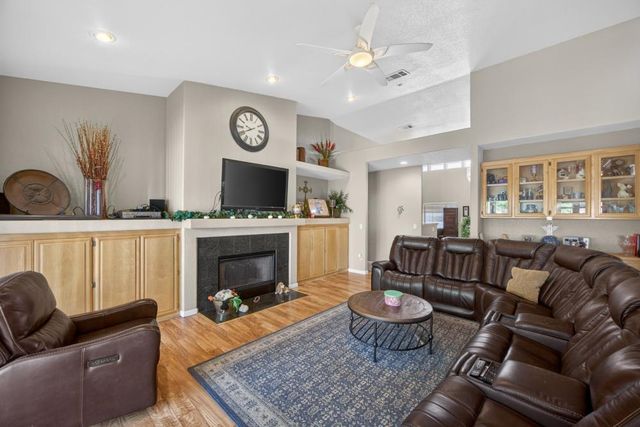 9089 Quail Terrace Way, Elk Grove, CA 95624