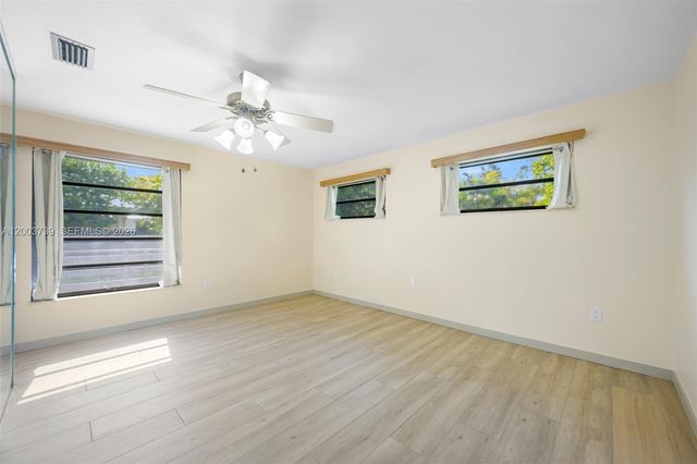 5746 SW 53rd Ter, South Miami, FL 33155