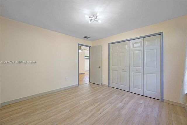 5746 SW 53rd Ter, South Miami, FL 33155