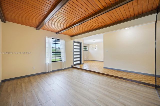 5746 SW 53rd Ter, South Miami, FL 33155