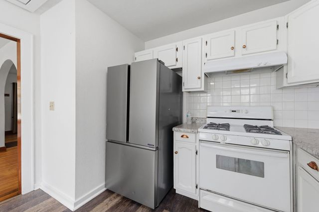 644 S Green St, Wichita, KS 67211