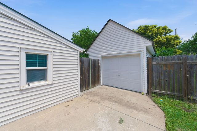 644 S Green St, Wichita, KS 67211