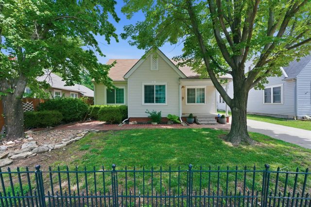 644 S Green St, Wichita, KS 67211