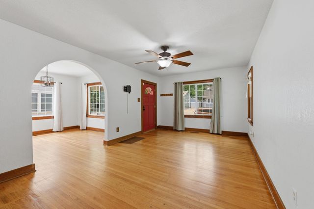 644 S Green St, Wichita, KS 67211