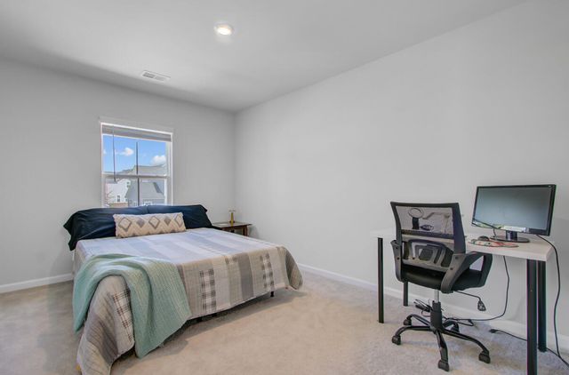 86 Red Bluff Street, Summerville, SC 29483