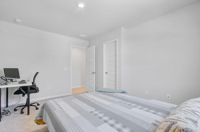 86 Red Bluff Street, Summerville, SC 29483