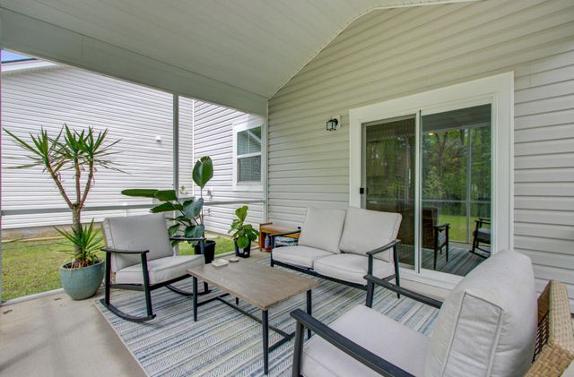 86 Red Bluff Street, Summerville, SC 29483