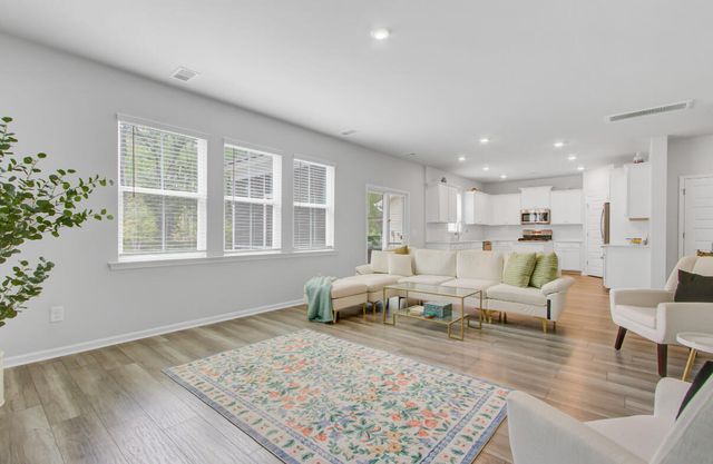 86 Red Bluff Street, Summerville, SC 29483