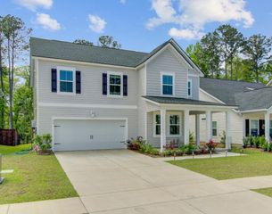 86 Red Bluff Street, Summerville, SC 29483