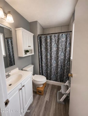 5802 Shelby St, Louisville, KY 40291