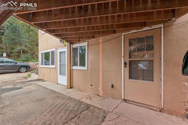 68 Minnehaha Avenue, Manitou Springs, CO 80829