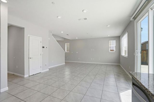 221 Caputo Circle, Oakley, CA 94561