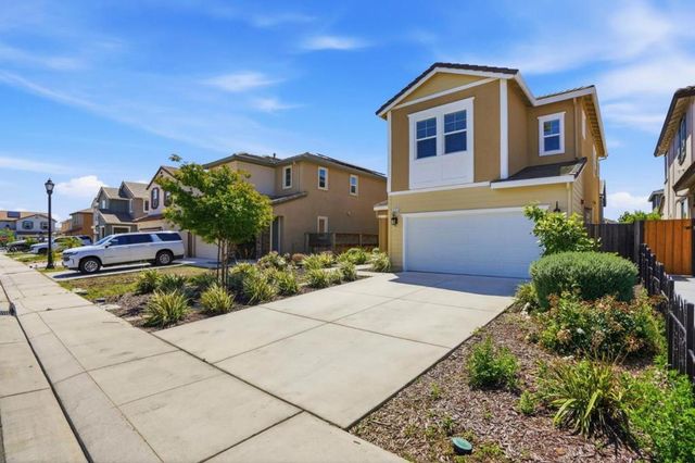 221 Caputo Circle, Oakley, CA 94561
