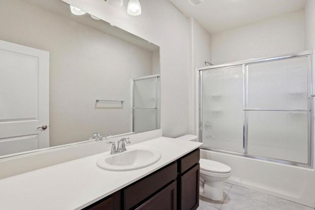 221 Caputo Circle, Oakley, CA 94561