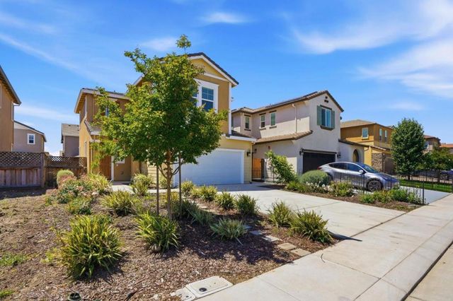221 Caputo Circle, Oakley, CA 94561