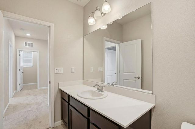 221 Caputo Circle, Oakley, CA 94561