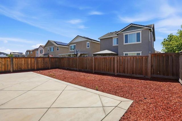 221 Caputo Circle, Oakley, CA 94561