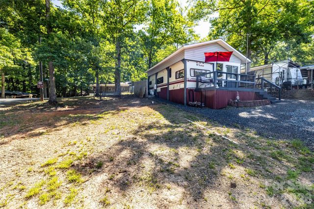 110 & 112 Laurel Ridge Ridge, Mount Gilead, NC 27306