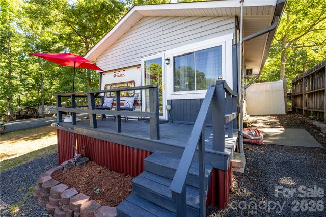 110 & 112 Laurel Ridge Ridge, Mount Gilead, NC 27306
