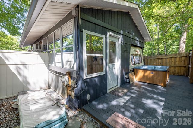 110 & 112 Laurel Ridge Ridge, Mount Gilead, NC 27306
