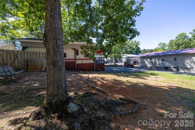 110 & 112 Laurel Ridge Ridge, Mount Gilead, NC 27306