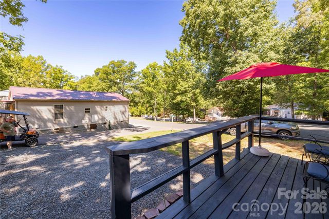 110 & 112 Laurel Ridge Ridge, Mount Gilead, NC 27306