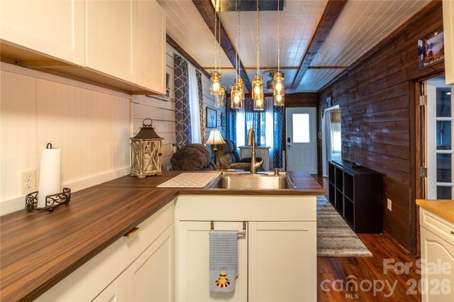 110 & 112 Laurel Ridge Ridge, Mount Gilead, NC 27306