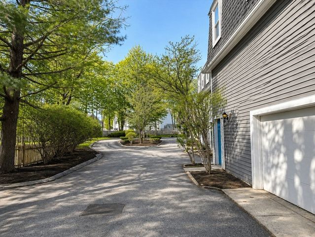 19 Prospect St 19, Newton, MA 02465