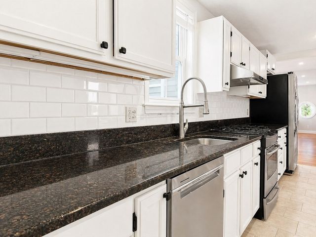 19 Prospect St 19, Newton, MA 02465