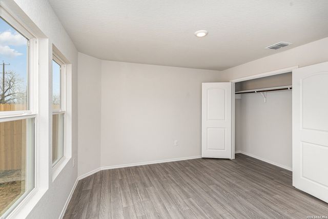 12914 Lorena Ochoa, San Antonio, TX 78221