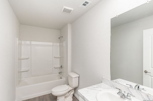 12914 Lorena Ochoa, San Antonio, TX 78221