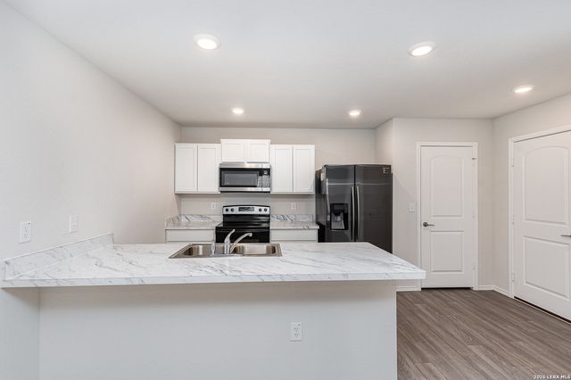 12914 Lorena Ochoa, San Antonio, TX 78221
