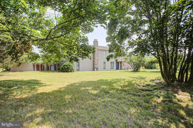 3365 BUCHANAN TRL W, Greencastle, PA 17225