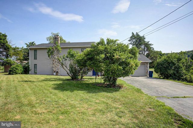 3365 BUCHANAN TRL W, Greencastle, PA 17225