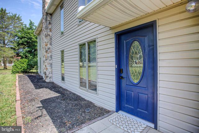 3365 BUCHANAN TRL W, Greencastle, PA 17225