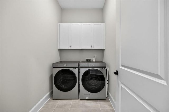 109 Village Green Avenue, Woodstock, GA 30189