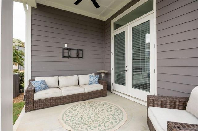 109 Village Green Avenue, Woodstock, GA 30189