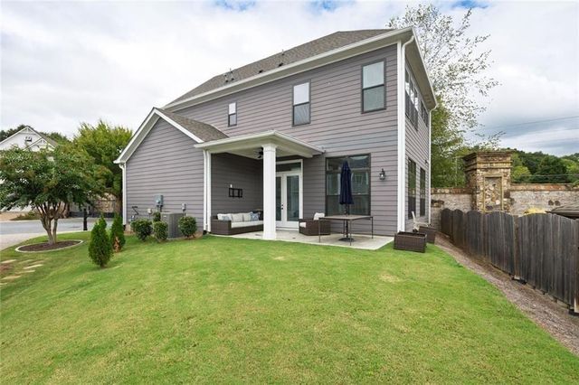 109 Village Green Avenue, Woodstock, GA 30189