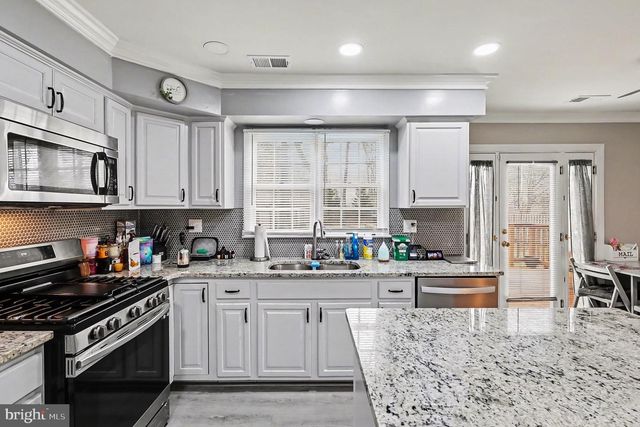 2812 TRUMPETER CT, Waldorf, MD 20601