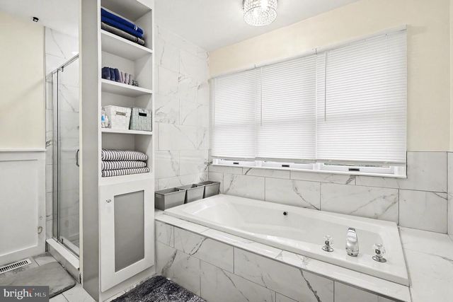 2812 TRUMPETER CT, Waldorf, MD 20601