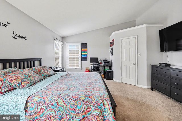 2812 TRUMPETER CT, Waldorf, MD 20601